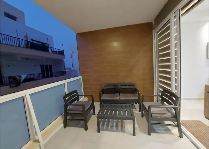Centre Point Comfort Apartment