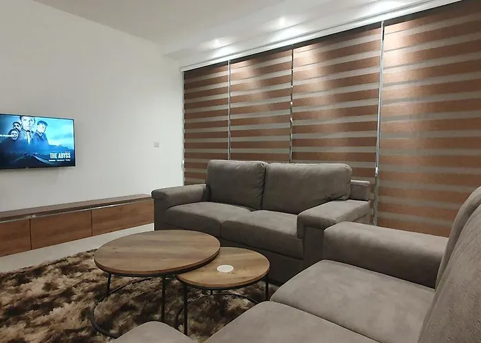Centre Point Comfort Apartment