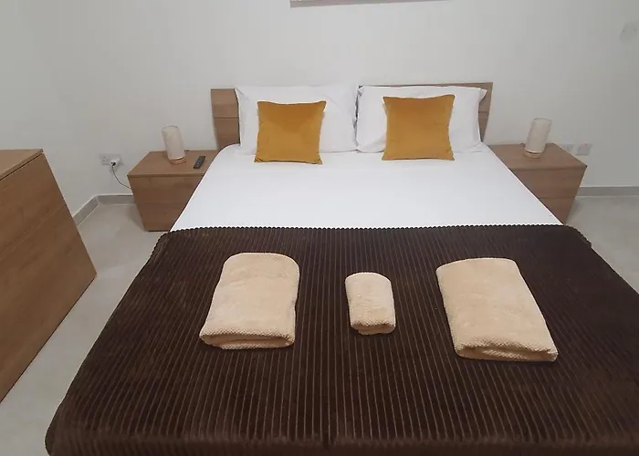 Centre Point Comfort Apartment